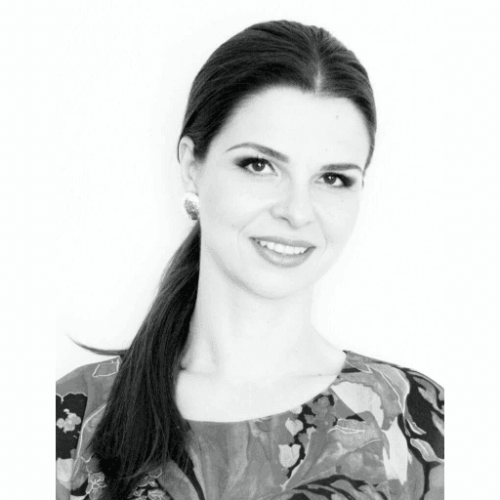 Laura Dobrota - profesor cursuri engleza copii - Englo Sibiu